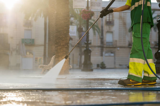 Best Factory Floor Cleaning  in Johnston, IA